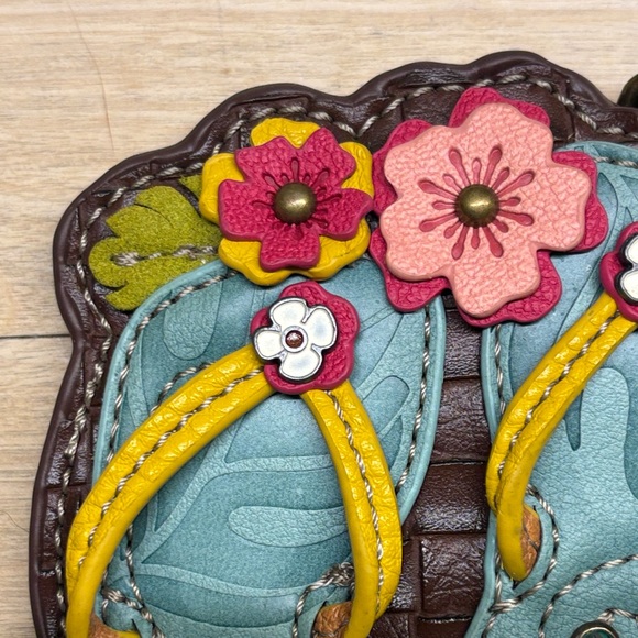 Chala Handbags Flip Flop Keychain Change Purse - Picture 10 of 12